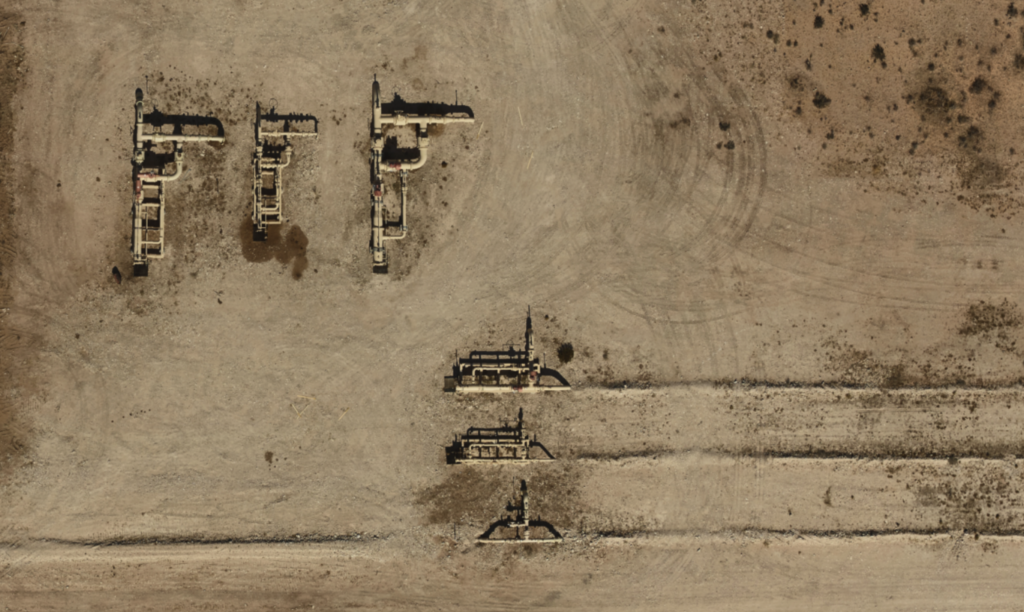 aerial image of midstream oil and gassite